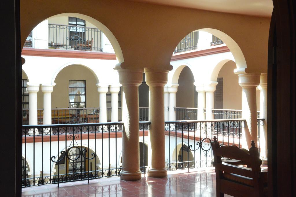 Hotel Los Monteros Сьюдад-Виктория Экстерьер фото